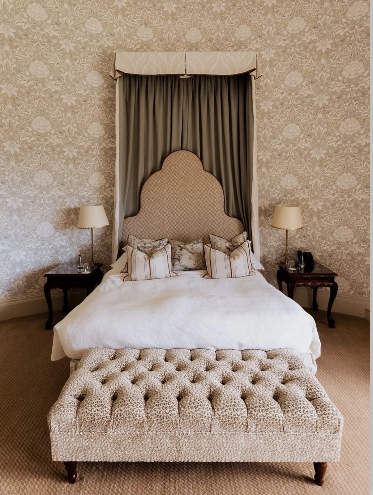 Canopy bed inside the Wynyard Hall accommodation suite